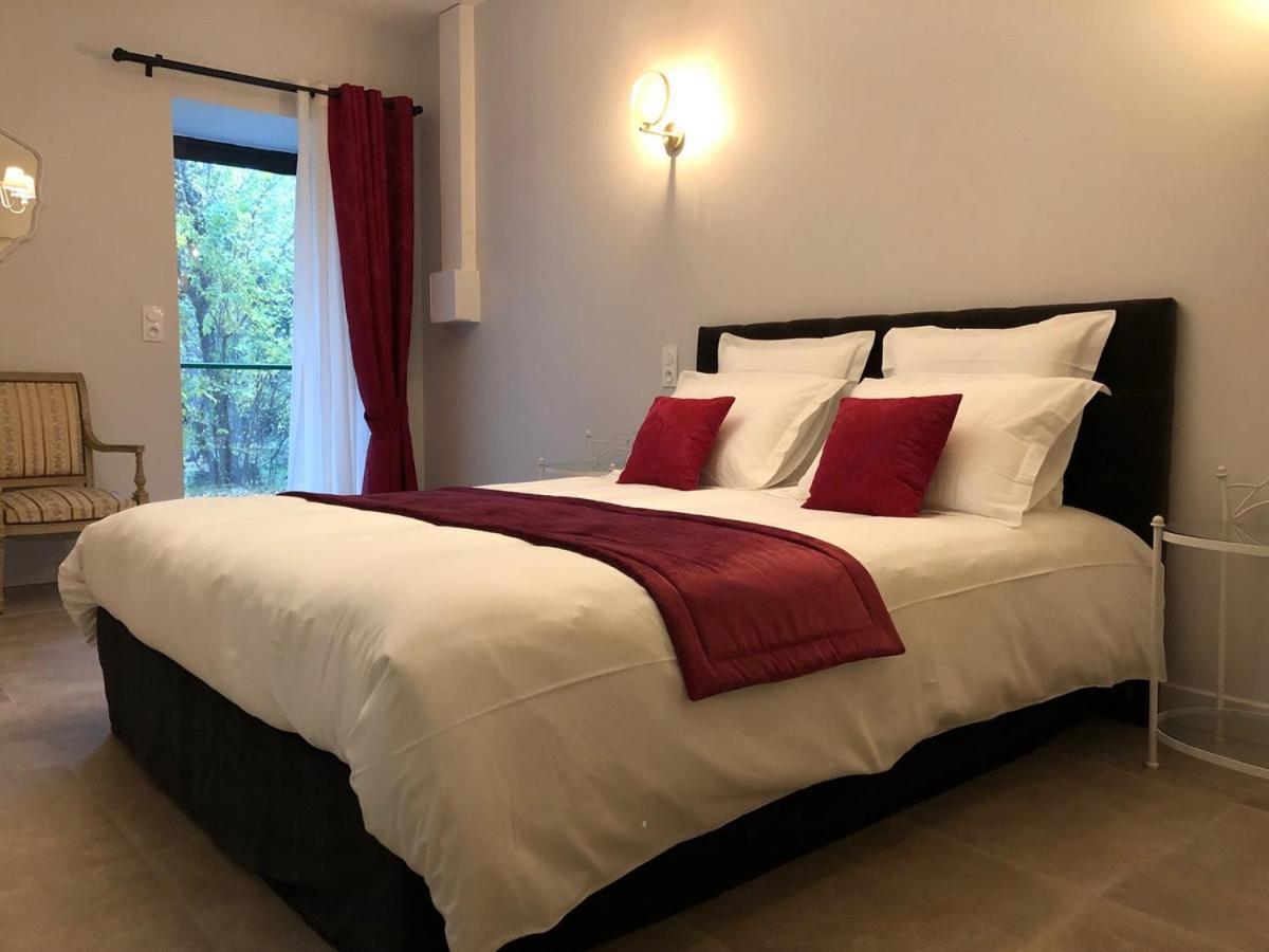 Domaine De Monplaisir Bed and Breakfast Caylus Exteriör bild